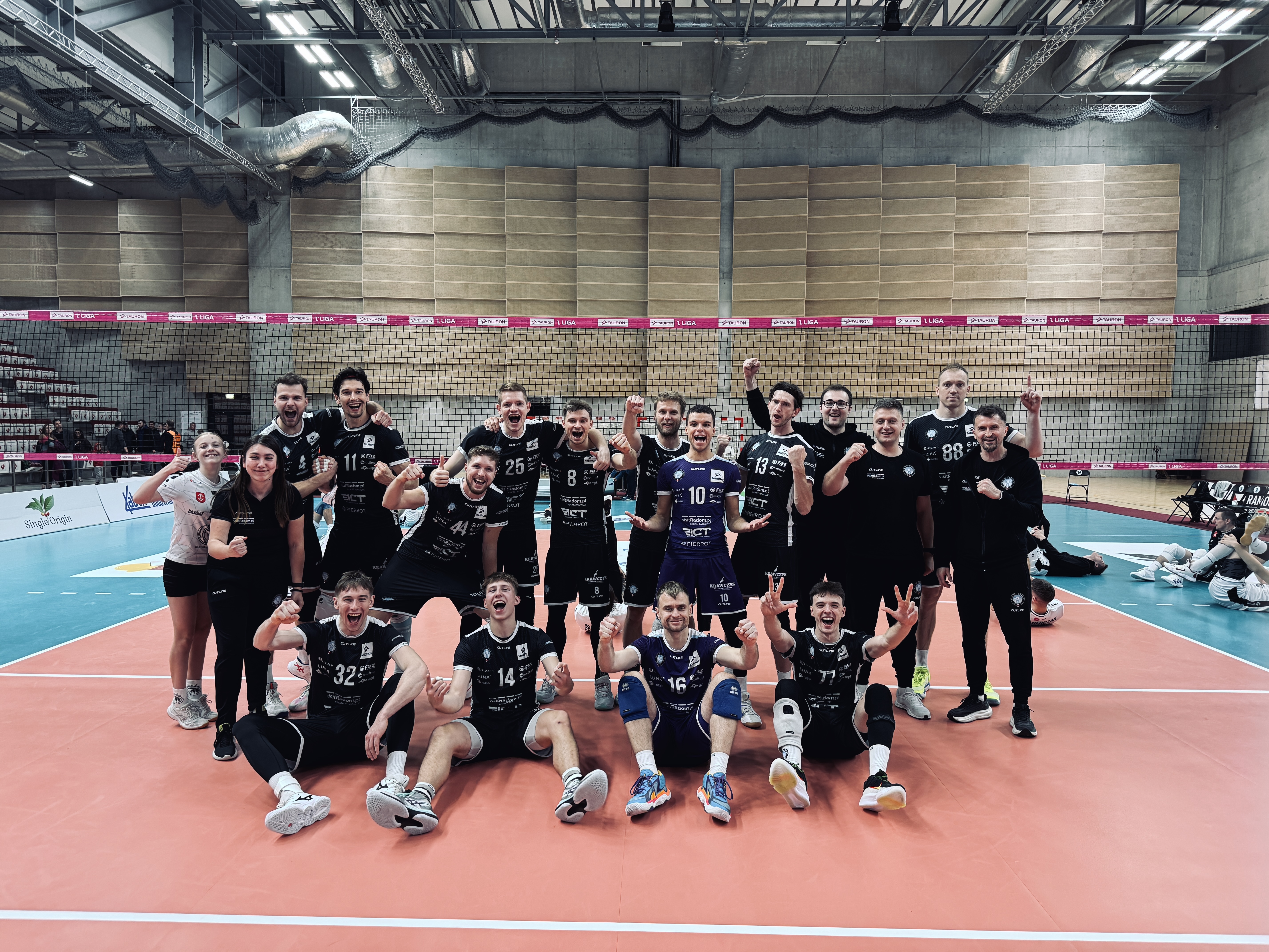 ICT PIERROT Czarni Radom z kolejnym zwycięstwem w Grodzisku Mazowieckim